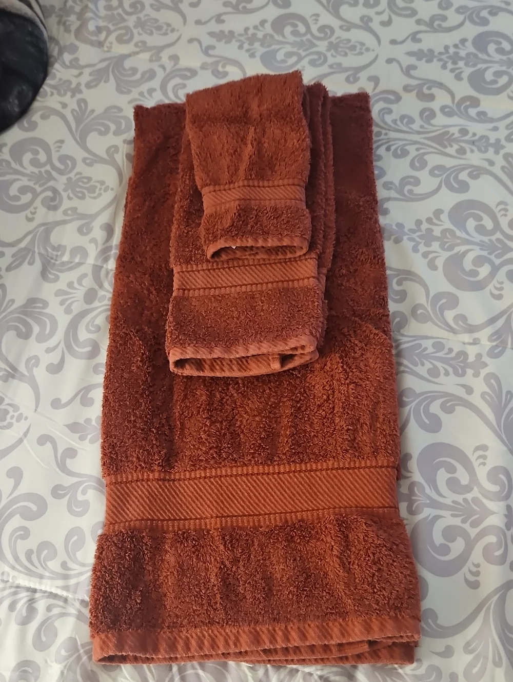 Towel set by Spring made  3 piece Rust Egyptian cotton. In excellent con…